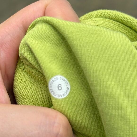 Lululemon Scuba joggers sweatpants Wasabi lime green size 6 - Picture 5 of 7